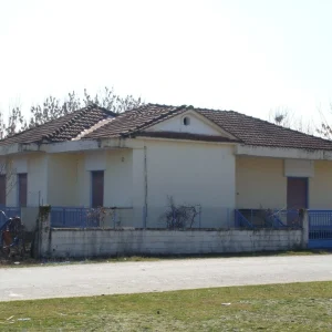 Ισόγεια κατοικία στα Σερβωτά Τρικάλων