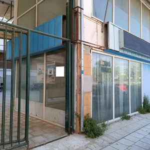 Ισόγειο Κατάστημα με Πατάρι